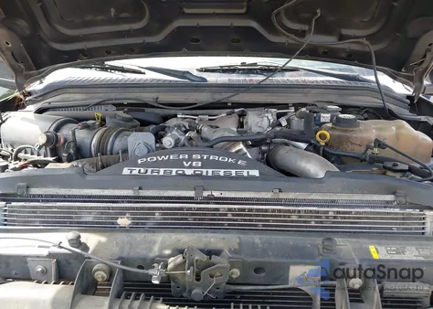 2008 Ford F-250 Fx4/Harley-Davidson/King Ranch/Lariat/Xl/Xlt z USA, uszkodzony, nr VIN 1FTSW21R98ED16382